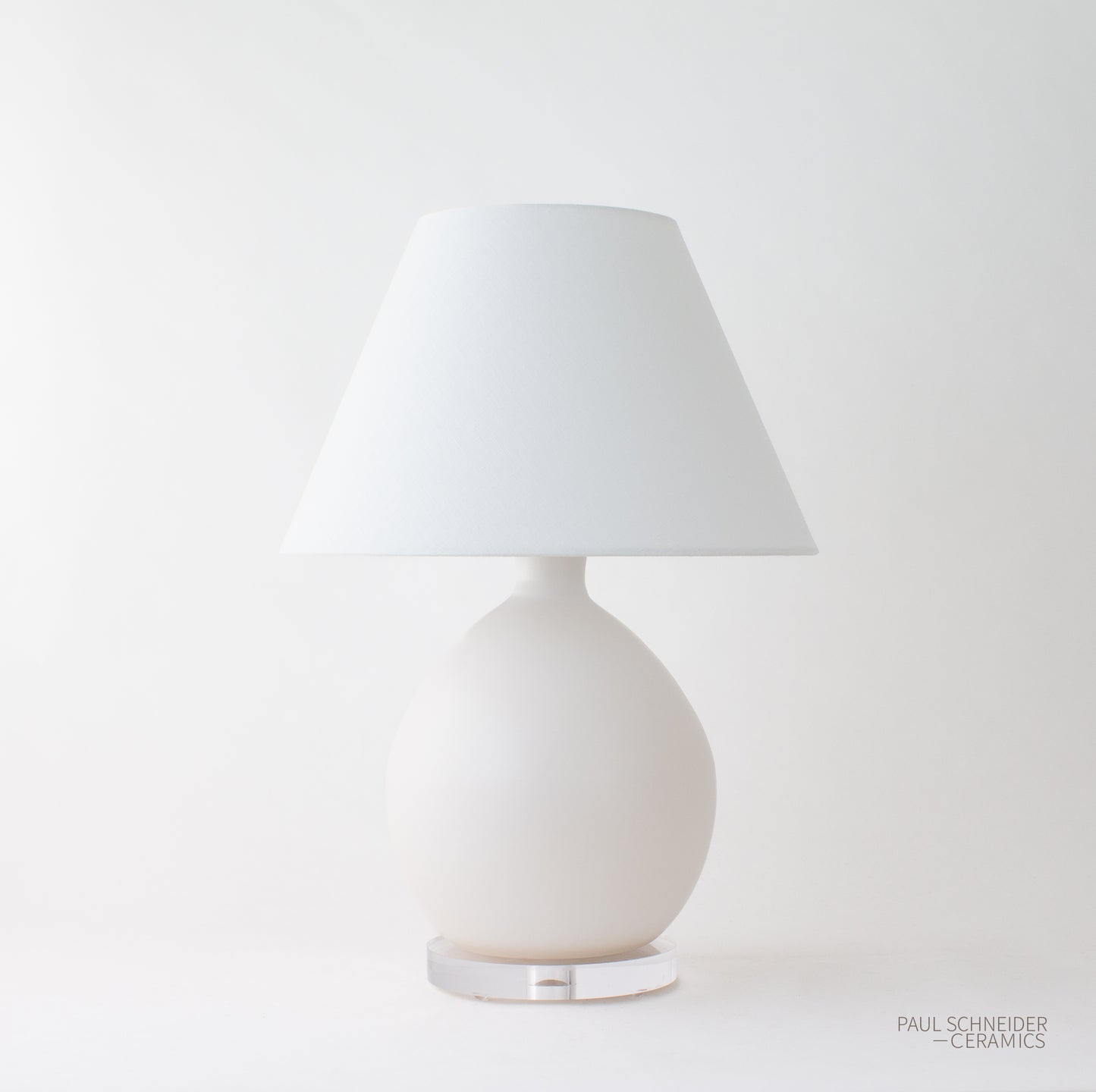 BEEVILLE | Matte | White