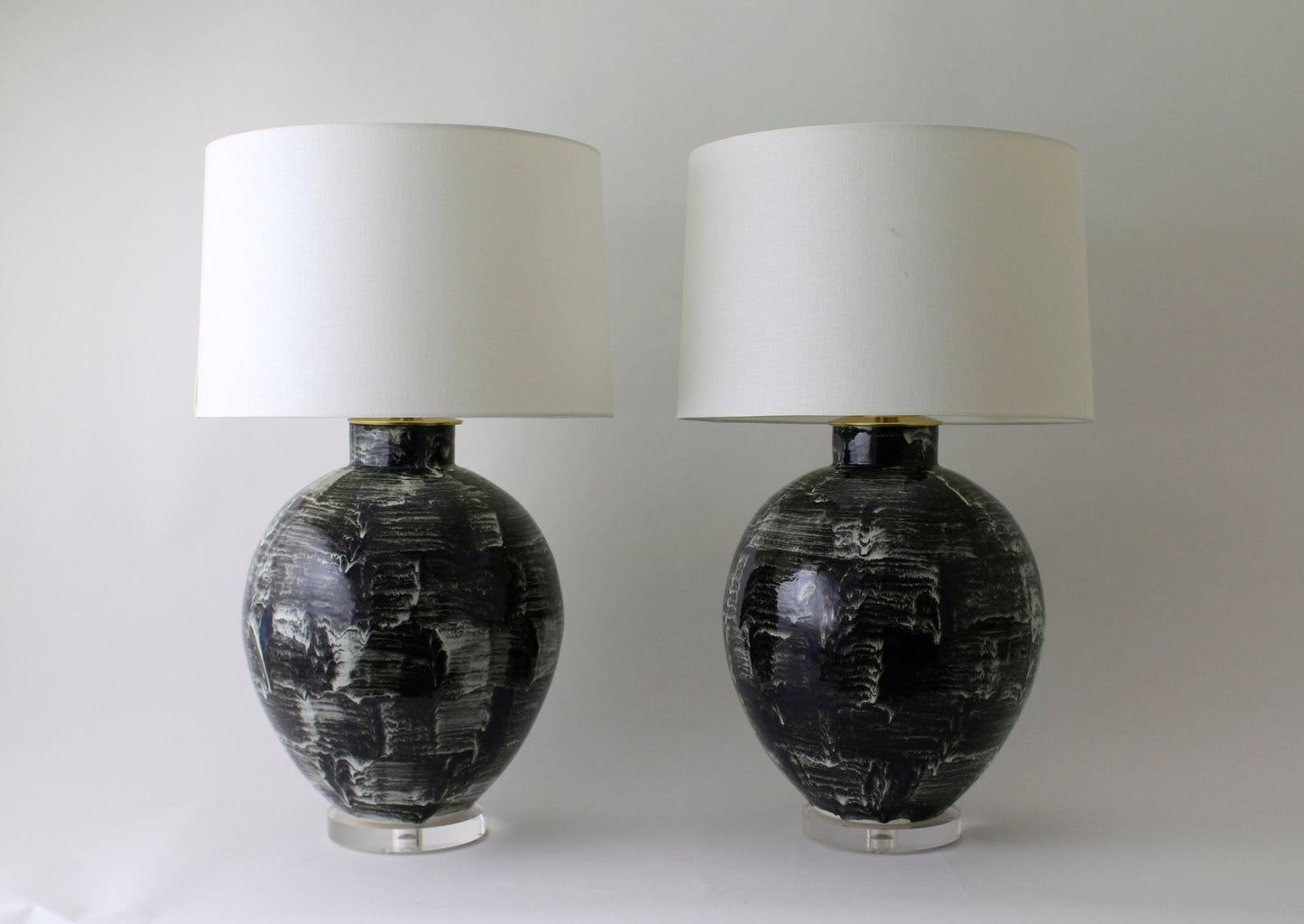 VALENTINE | Brushstroke | Charcoal Drip - Valentine