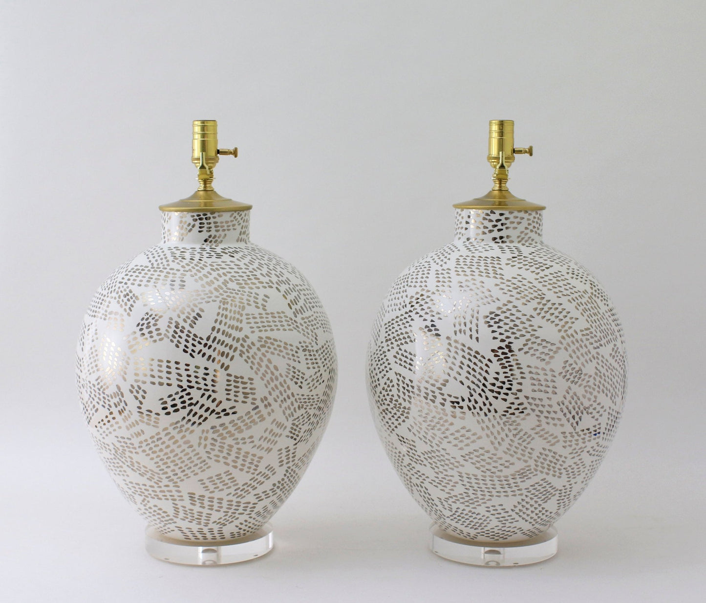 VALENTINE | Dappled | White + Platinum Lustre - Valentine