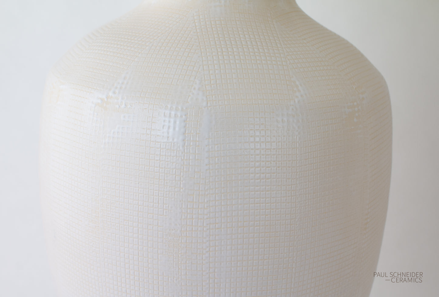 MARATHON | Thatched | #1075 Bone White